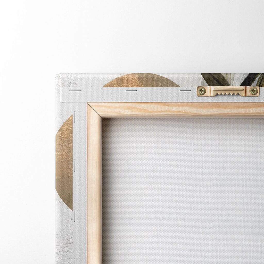 Natural elegance with leafy accents