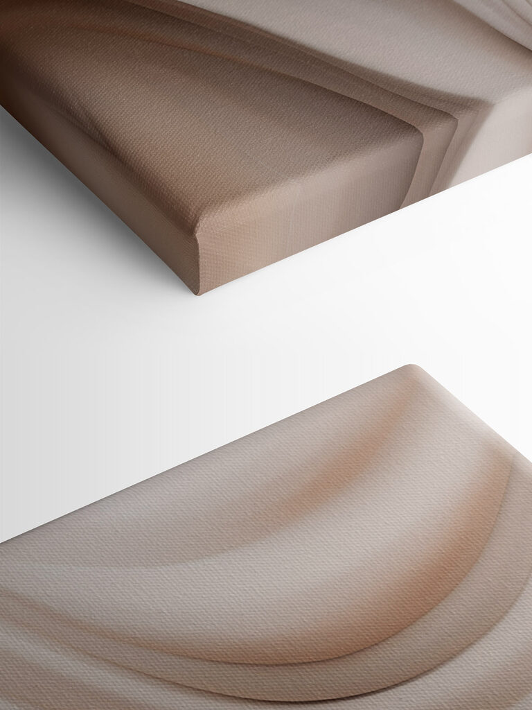 Soft waves of subtle tones